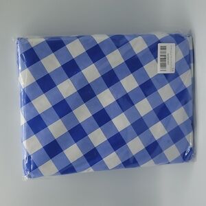 Round vinyl fitted table cover 45" - 56" diameter